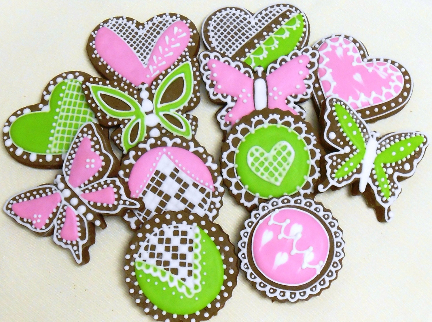 Spring Love Cookies - 12 Cookies
