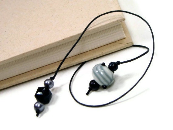 Book Thong Bookmark, Beaded, Book Cord, Book String, Gift under 5, Gray, Black, TJBdesigns, Teacher Gift