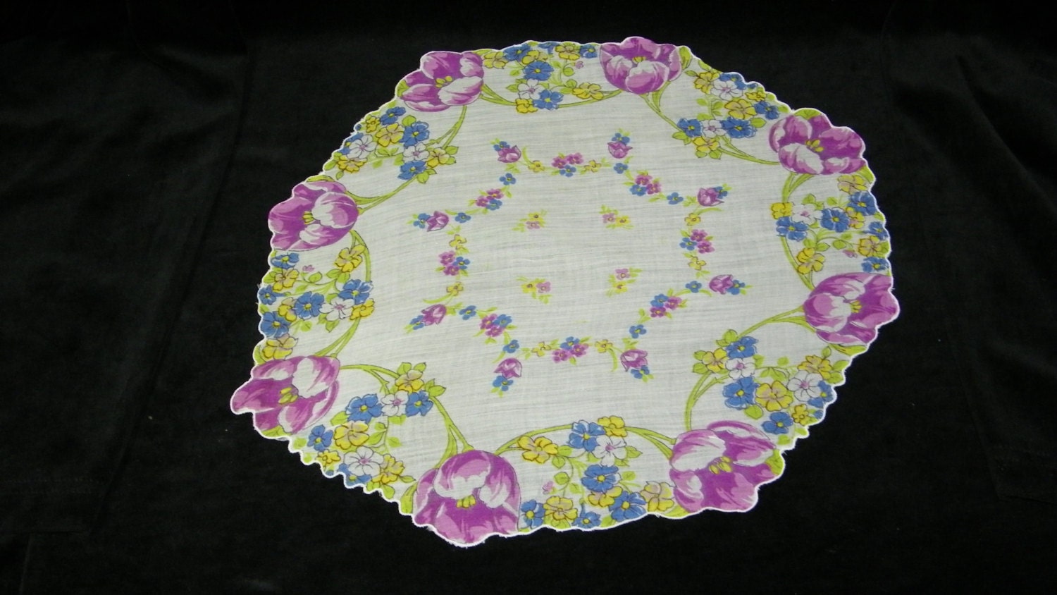 Vintage 13.5" Round Purple and Yellow Tulips Floral Wedding Favor Handkerchief, 8313