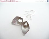 ON SALE The Lily Earrings