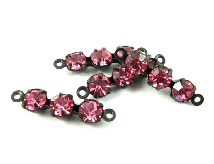 4 - Triple Rhinestone Connector with Swarovski Crystal in Black Antique Brass 2 Rings Settings - Rose Pink - 20mm