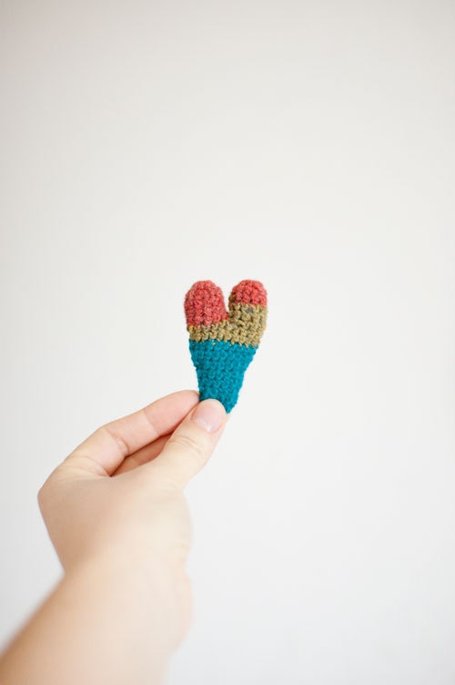 Crochet Heart Brooch - Playful Spring Jewelry - Mustard Green Pink Teal Sea Blue Vintage Wool  - OOAK - Retro Spring Heart