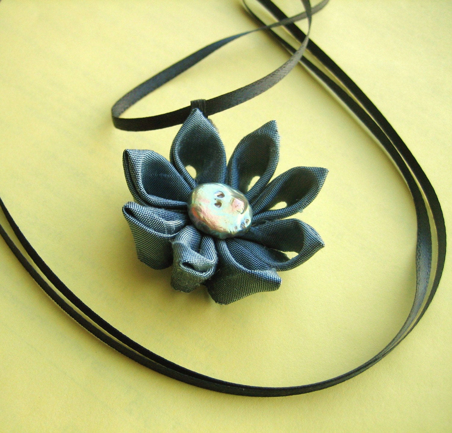 Blue Flower Necklace: Kanzashi Daisy Pendant
