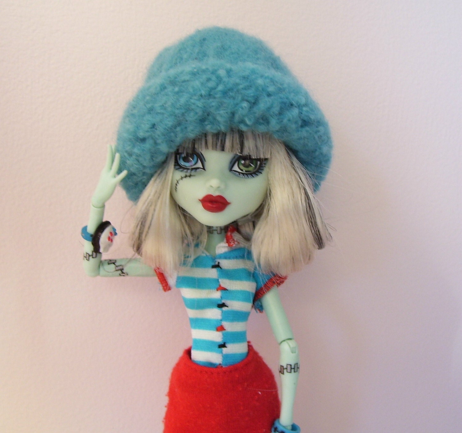 Monster High Doll....Hand Knitted and Felted Hat