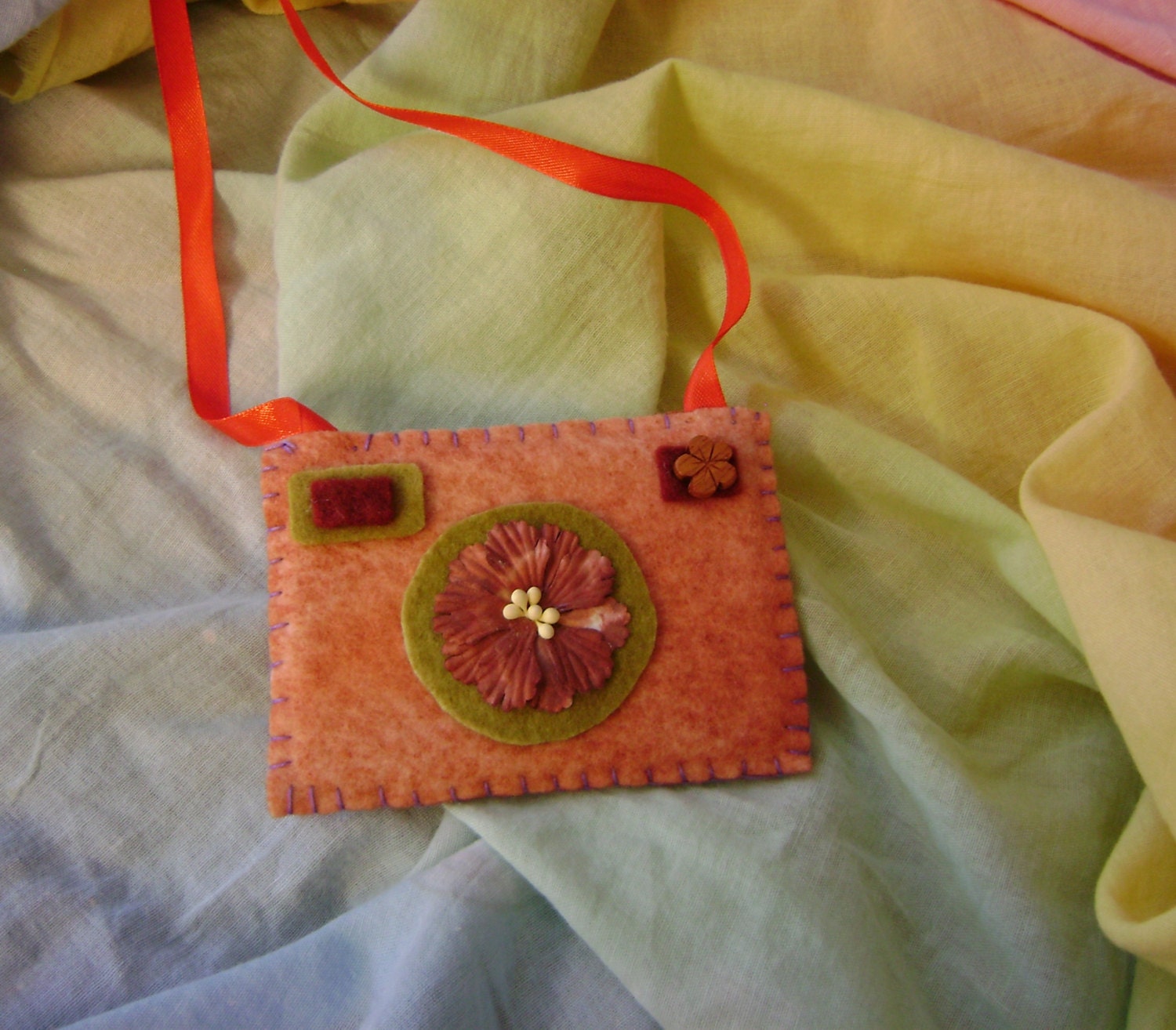 SALE.....Hand dyed Wool felt toy camera