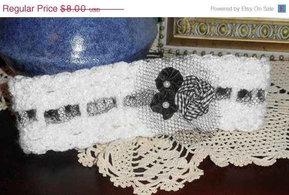 SALE ENDS 5/9 Crochet Headband black and white with flowers