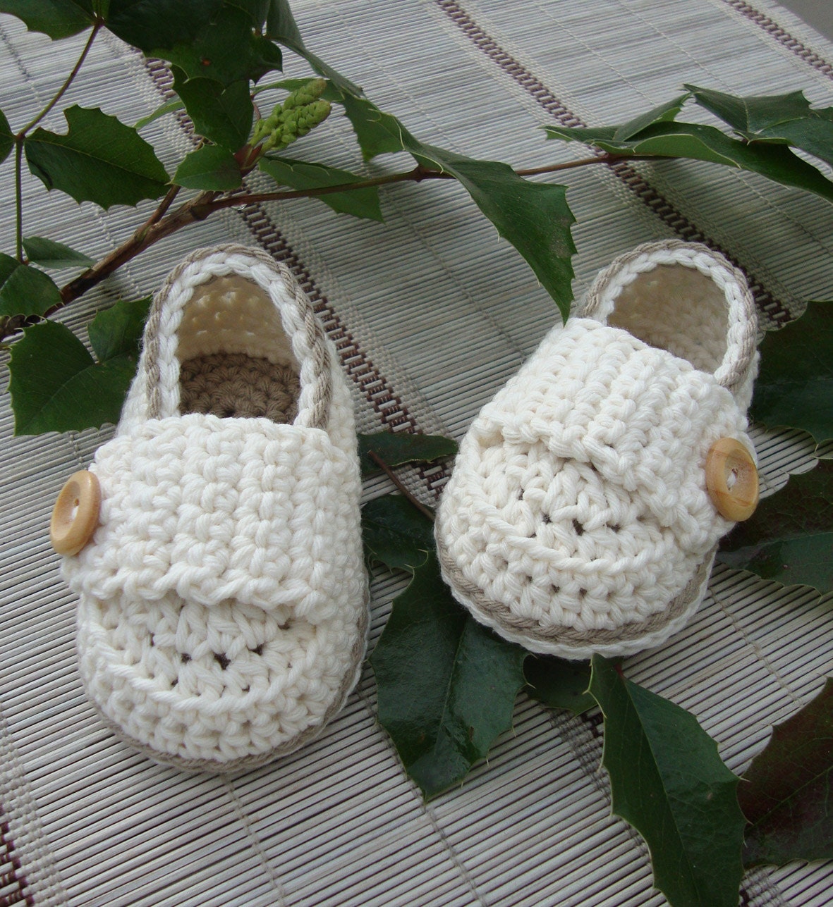 baby boy shoes little loafers ivory and taupe with gift box size 3/6 months ready to ship