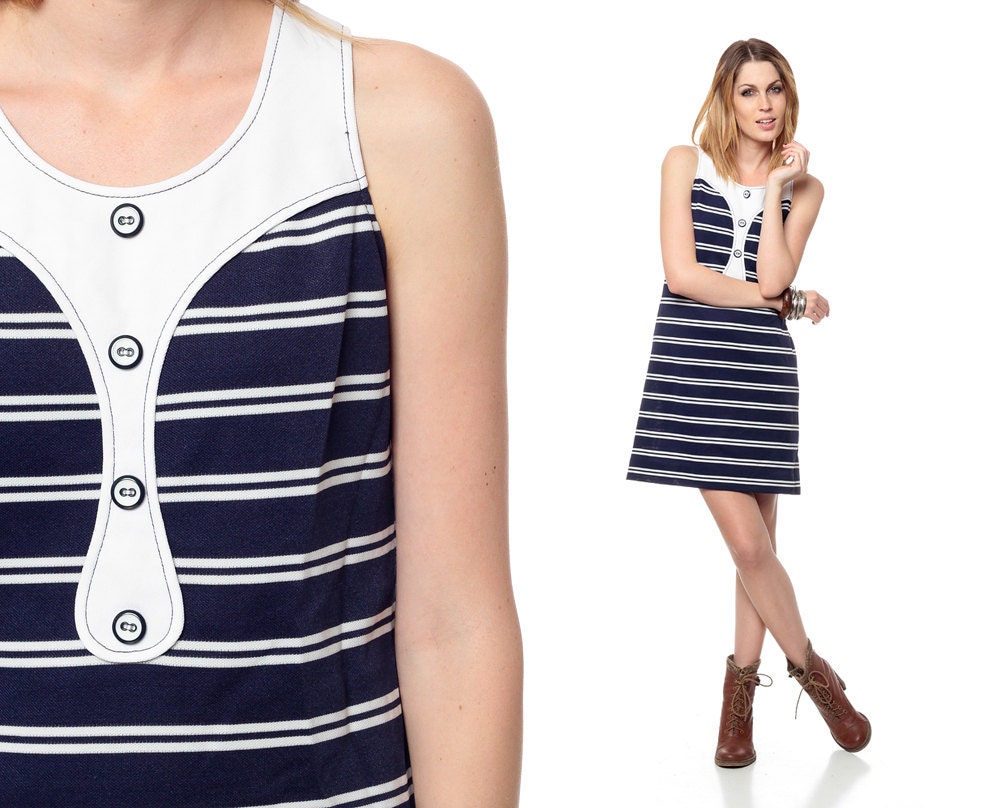 Nautical SAILOR Dress 1960s Mod Mini White Navy Blue STRIPED 60s Shift Twiggy Vintage Sleeveless Stripe Button Preppy MiniDress Medium Large