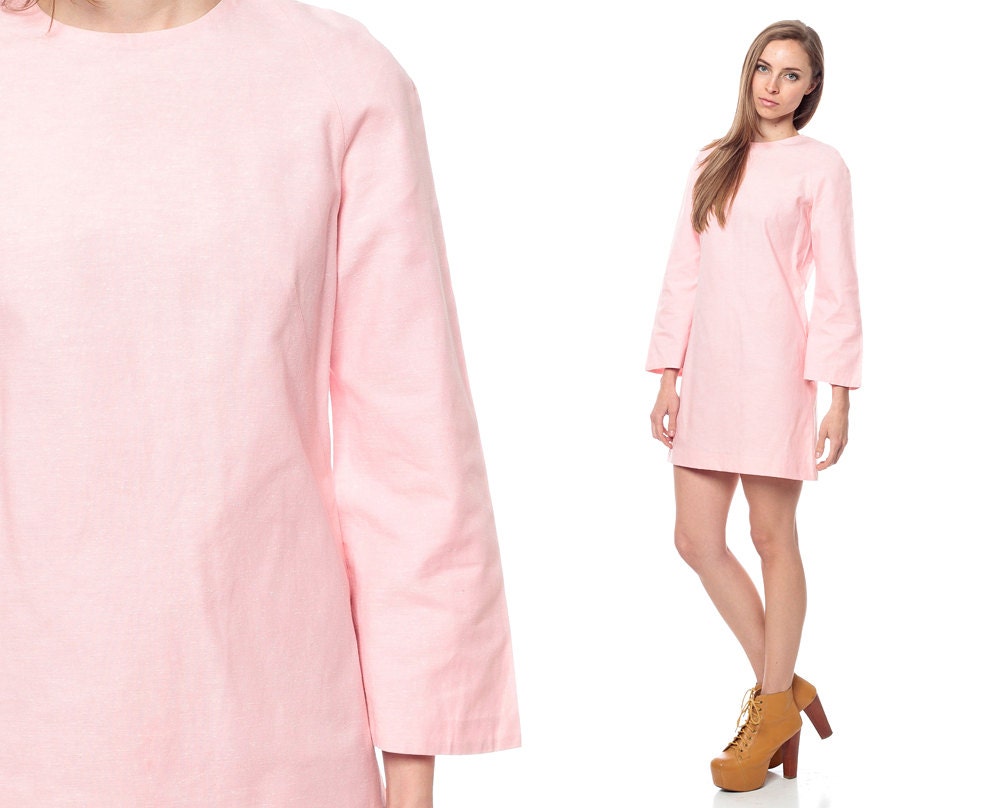 BELL SLEEVE Dress 60s Baby Pink SHIFT Mod Mini 70s Gogo Hippie 1960s Long Sleeve Vintage Twiggy Pastel Linen Minidress Medium