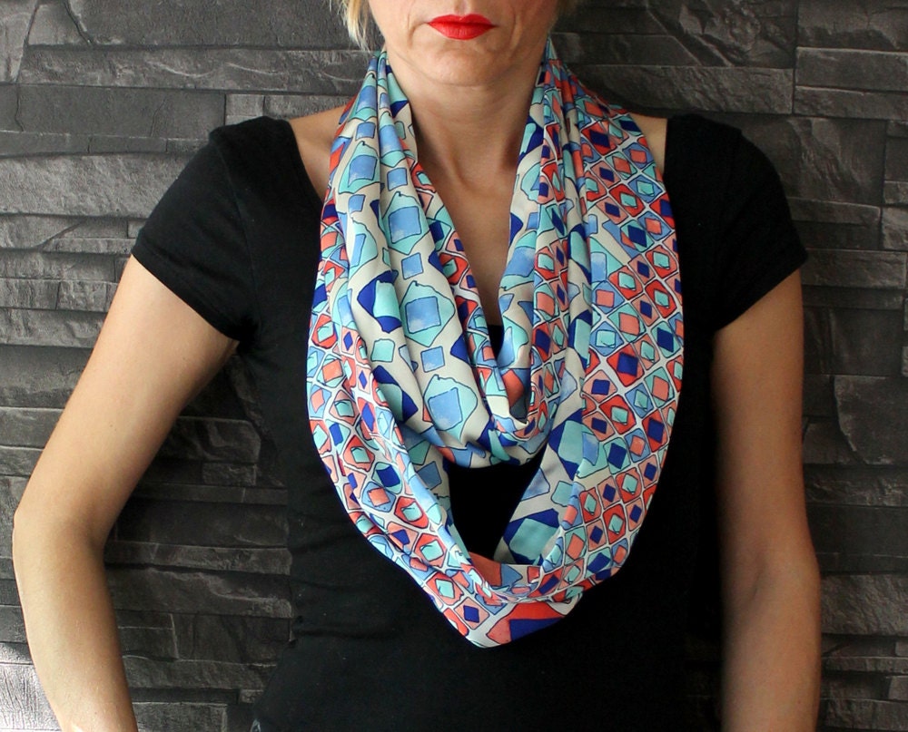 Infinity Scarf Loop Scarf Circle Scarf Cowl Scarf Soft and Lightweight Geometric Pattern