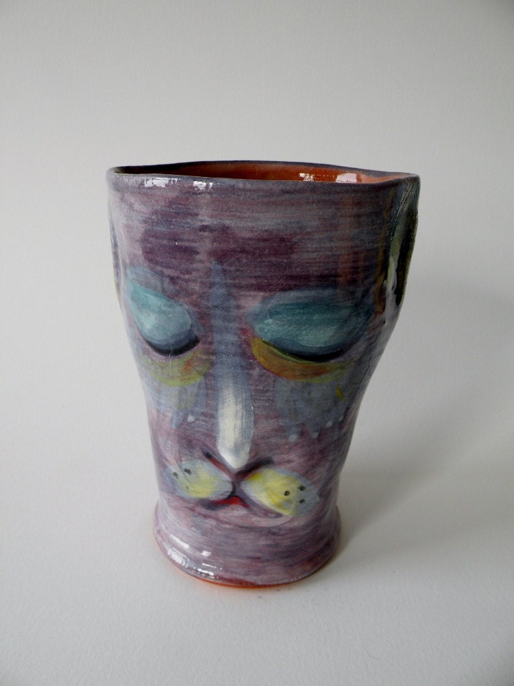 Glum bunny cup