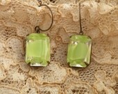 summer vintage green earrings vintage style rhinestone jewels shabby chic feminine classic elegant timeless