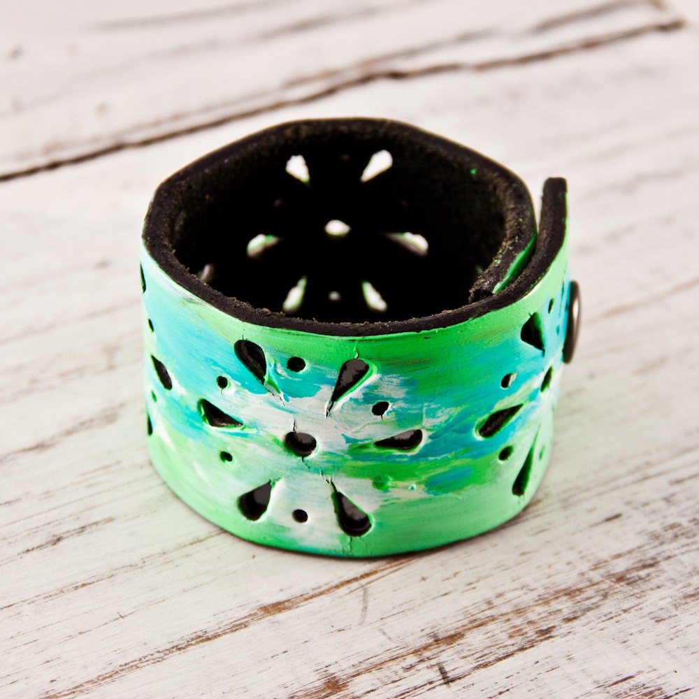 Flower Bracelet Nature Jewelry Woodland Cuff Green Spring Accessories OOAK - Festival