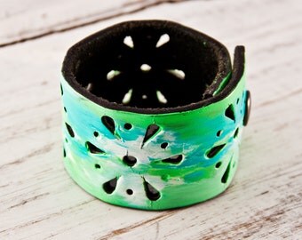 Flower Bracelet Nature Jewelry Woodland Cuff Green Spring Accessories OOAK - Festival
