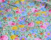 Vintage Bed Sheet - Spring Roses and Flowers on Green - Twin Fitted