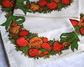 Vintage Christmas Dinner Napkins - Mod Fruit Wreaths - A Set of 4