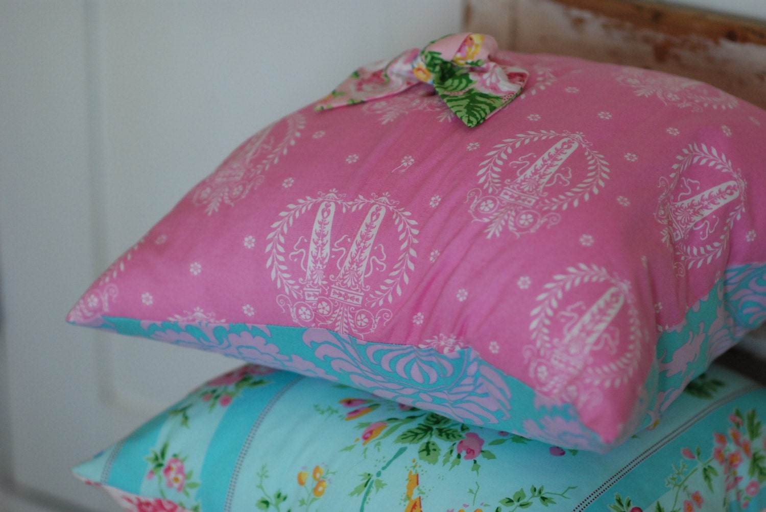 Shabby Chic Pillow Cover, Decorative Pillows, Throw Pillow, Cottage Chic Pillow, Reversible