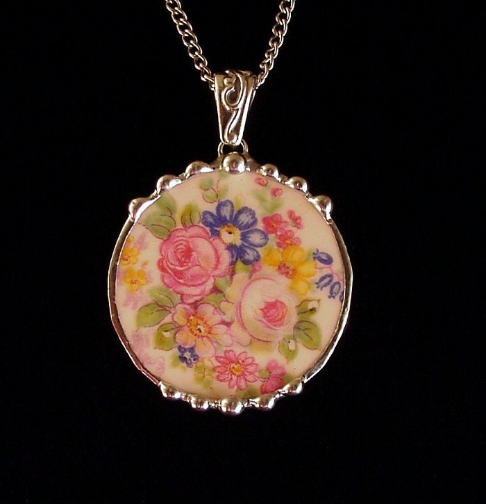 Broken china jewelry pink white roses circle pendant necklace made from a broken plate