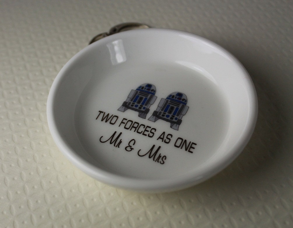 Ceramic Ring Holder R2D2 - MR & MRS