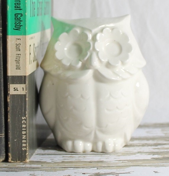 Friendly Ceramic Owl - soft white