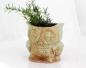 small owl Planter pencil holder desk vase in pistachio green