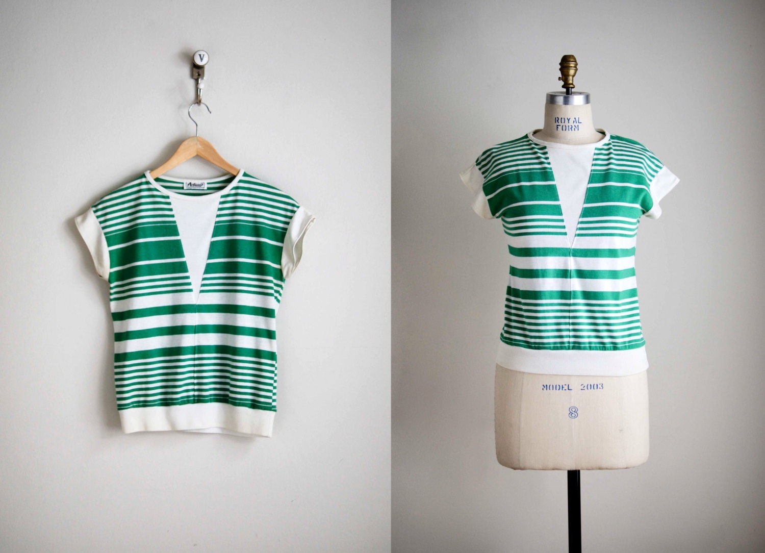 80s top / 1970s/80s jersey cotton tee / Gravitron shirt