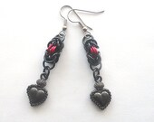 Goth heart earrings, Gunmetal, black and red, Byzantine chainmaille weave