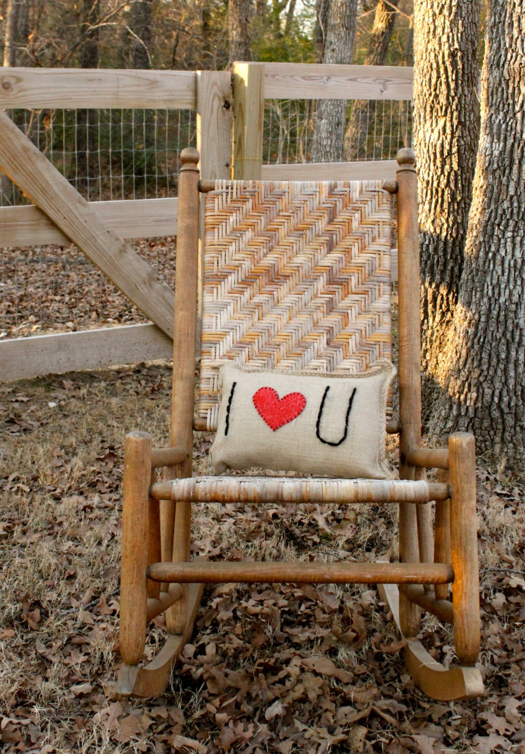 I 'HEART'  U // Burlap Pillow // Engagement // Wedding // Love
