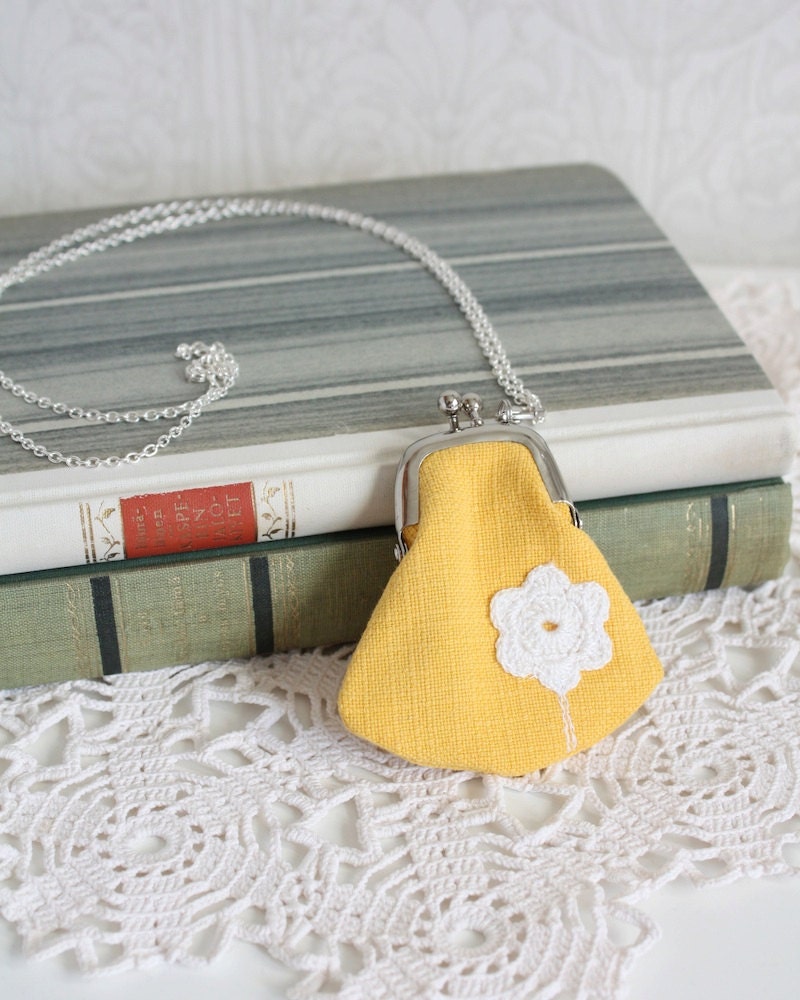 purse necklace with vintage crocheted lace, yellow-silver