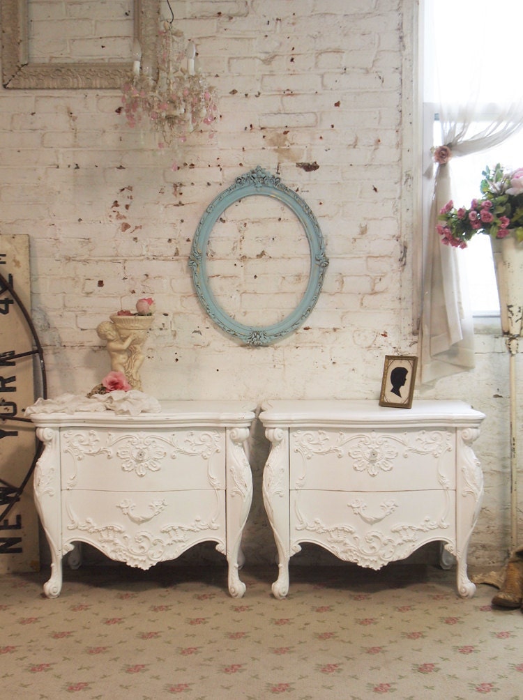 Painted Cottage Chic Pair of Shabby White Romantic French Night Table NT128
