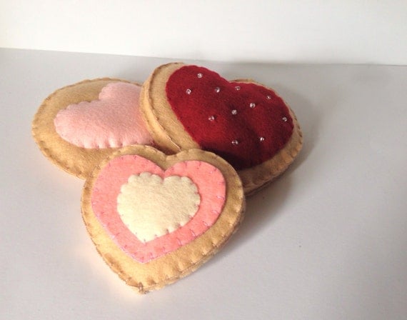 Heart Cookies / Wool Felt Play Food / Toys Stuffed With Organic Cotton Il_570xn