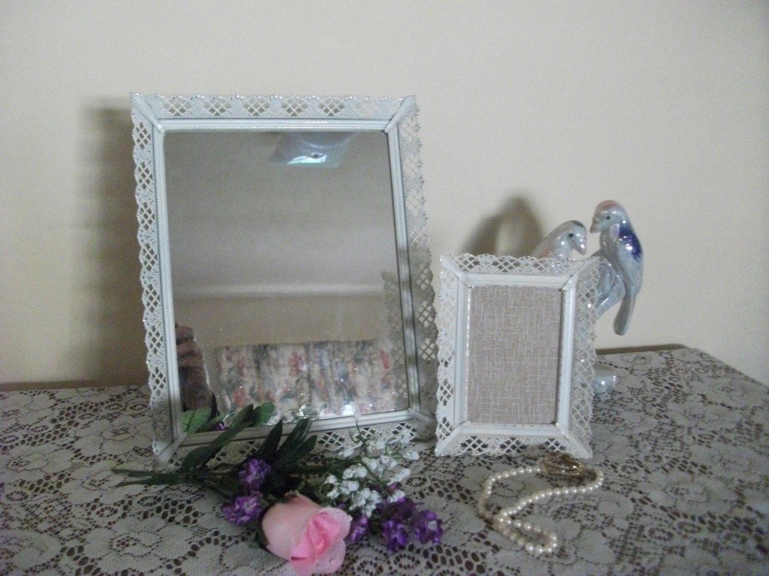 Romantic Set of 2 Metal Lacy Scalloped Picture Frames