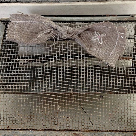 Frayed Knots Linen Bow- natural