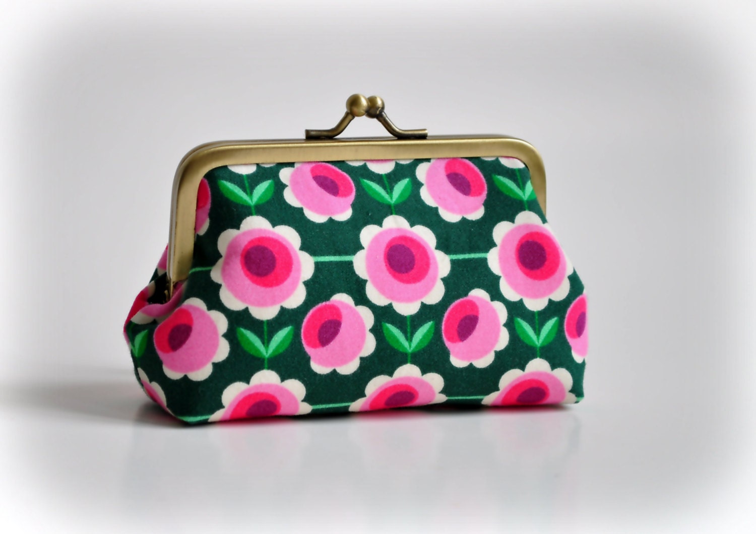 Coin Purse - Metal Frame Pouch - medium - Retro Flowers