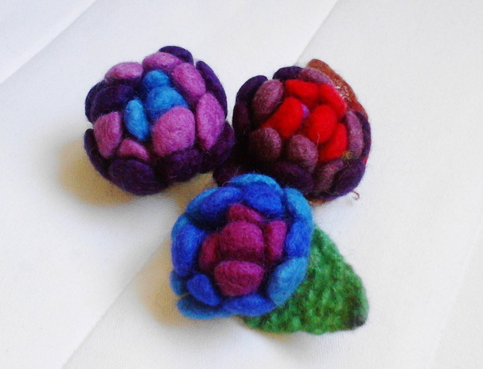 SPRING SALE set of 3 flower brooch, eco friendly, statement brooch, summer brooch