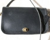 COACH Black Leather Clutch Messenger PURSE Cross Body Shoulder 9755 BAG Penny