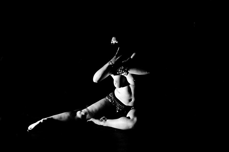 Wall art home decor artistic nude dancer on black and white film fine art photo print - Dancing in the dark - BW - 04