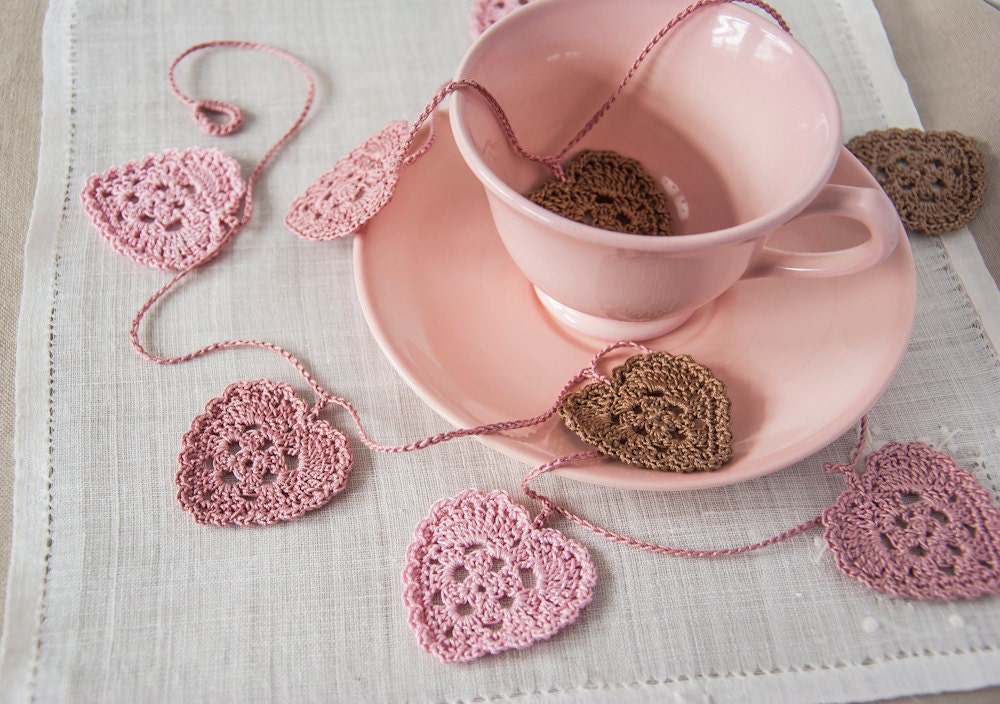 Sweetheart Crochet Wedding Garland - Pink and Brown