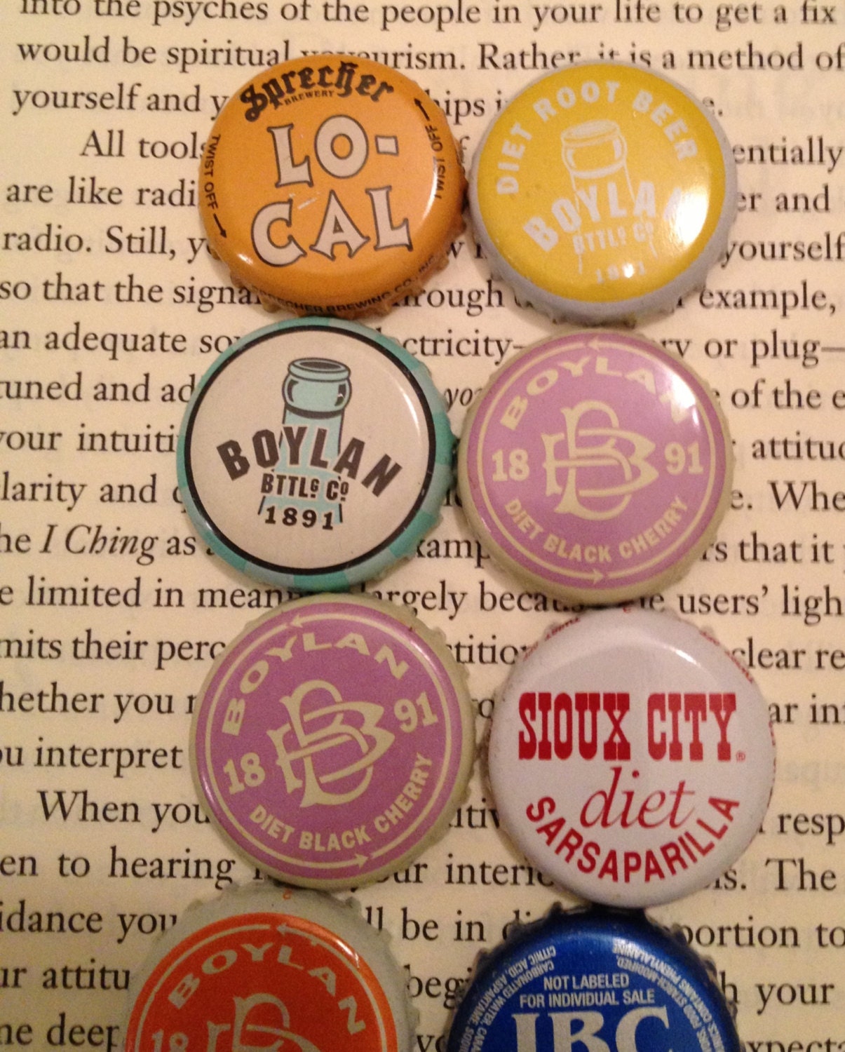 Vintage Bottle Caps Kitchy Charms Jewelry Destash