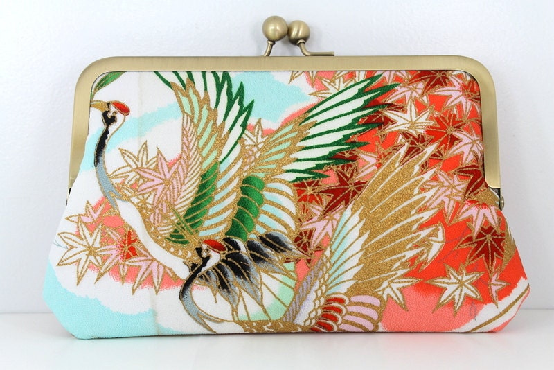 Vintage Kimono Clutch Bag Purse 8 Inch Chained Kisslock Clutch