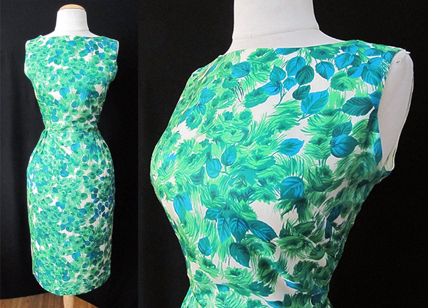 Lovely 1950's Floral Print Rayon Sleeveless Wiggle Dress Vintage Pinup Girl VLV Rockabilly Chic Sexy Size -Medium