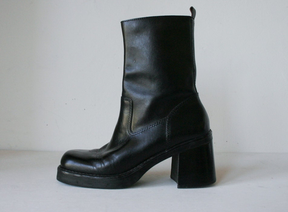 Vintage 1990's MIA Black Leather Chunky Platform Motorcycle Ankle Boots 7 Womens US