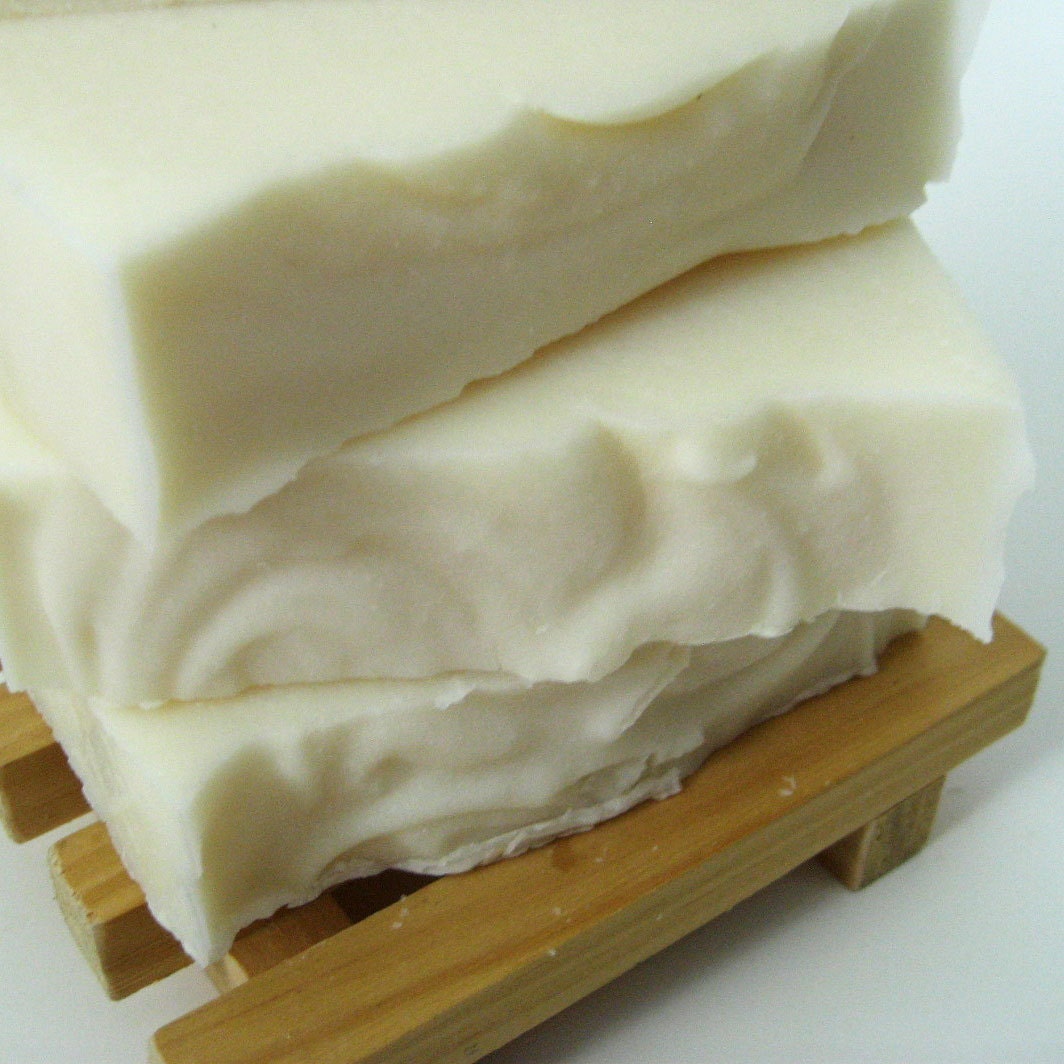 Handmade Soap . Fresh Laundry . Shea Butter Soap . Vegan . Cotton . Spring