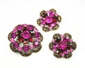 Vintage Weiss Magenta Pink Garnet Red Rhinestone Brooch Earrings Set