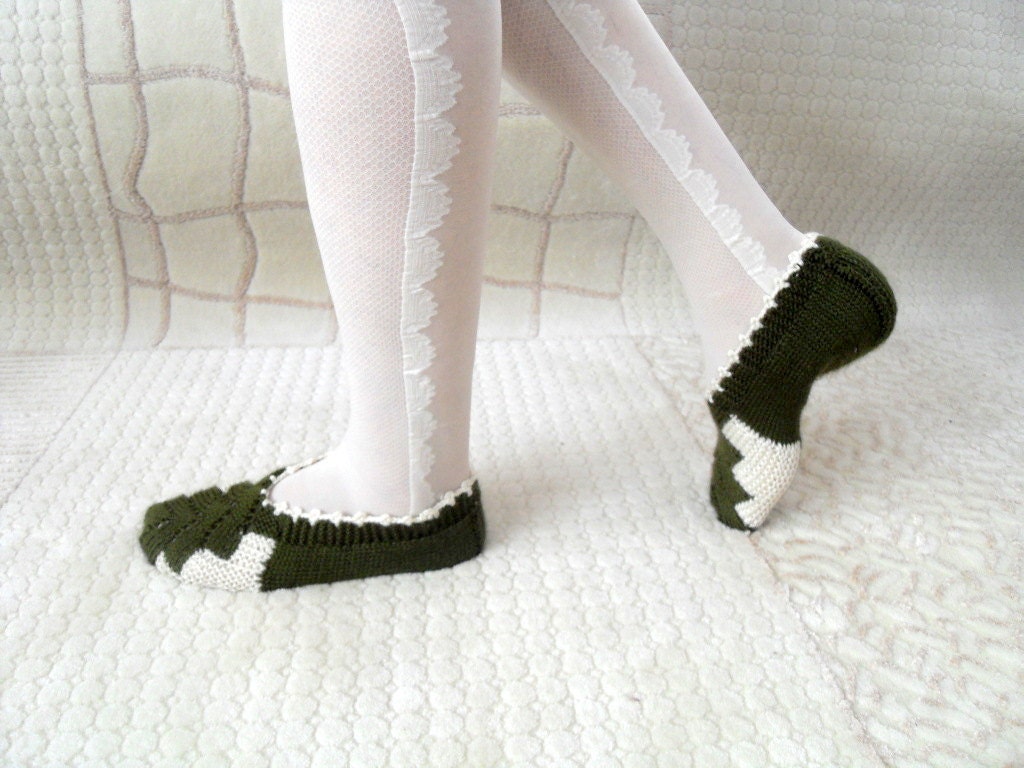Women socks, Handmade Slippers, Turkish Knitted Slippers, Authentic footwear, Stylish foot wear, Dark Military Green Slippers