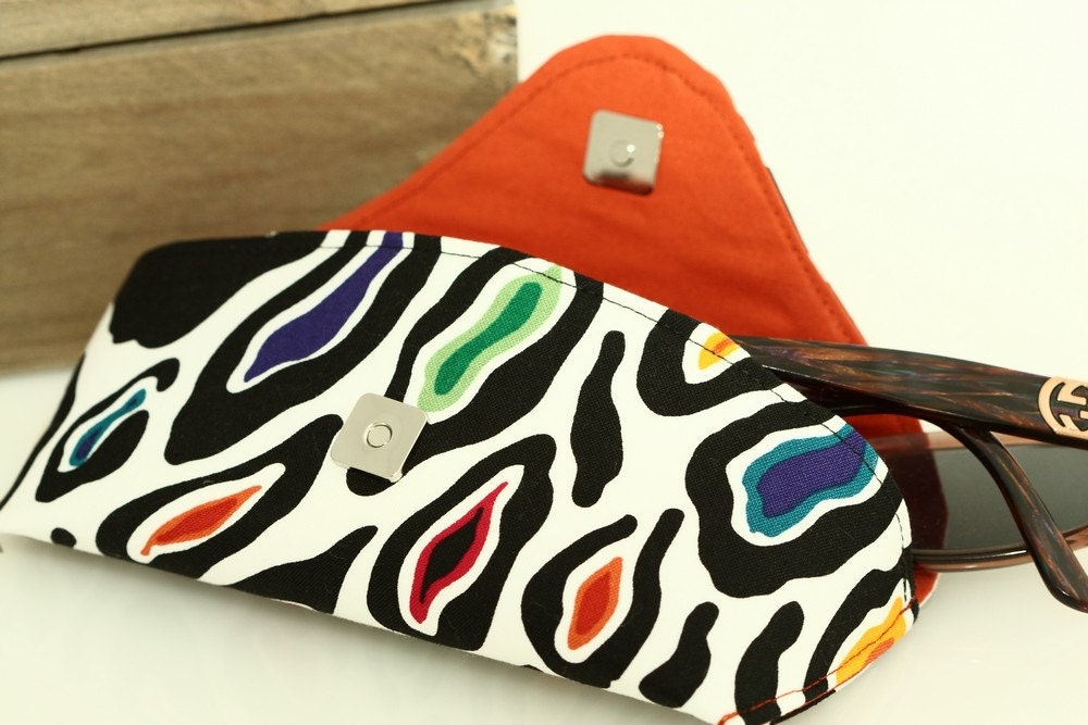 NEW Eyeglass sunglass case black white multicolor leopard pattern