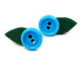 Vintage BLUE FLOWERS button pin-earrings. Flower earrings. Upcycling. Recycling. Felt. Original. Sterling silver. Ear post.