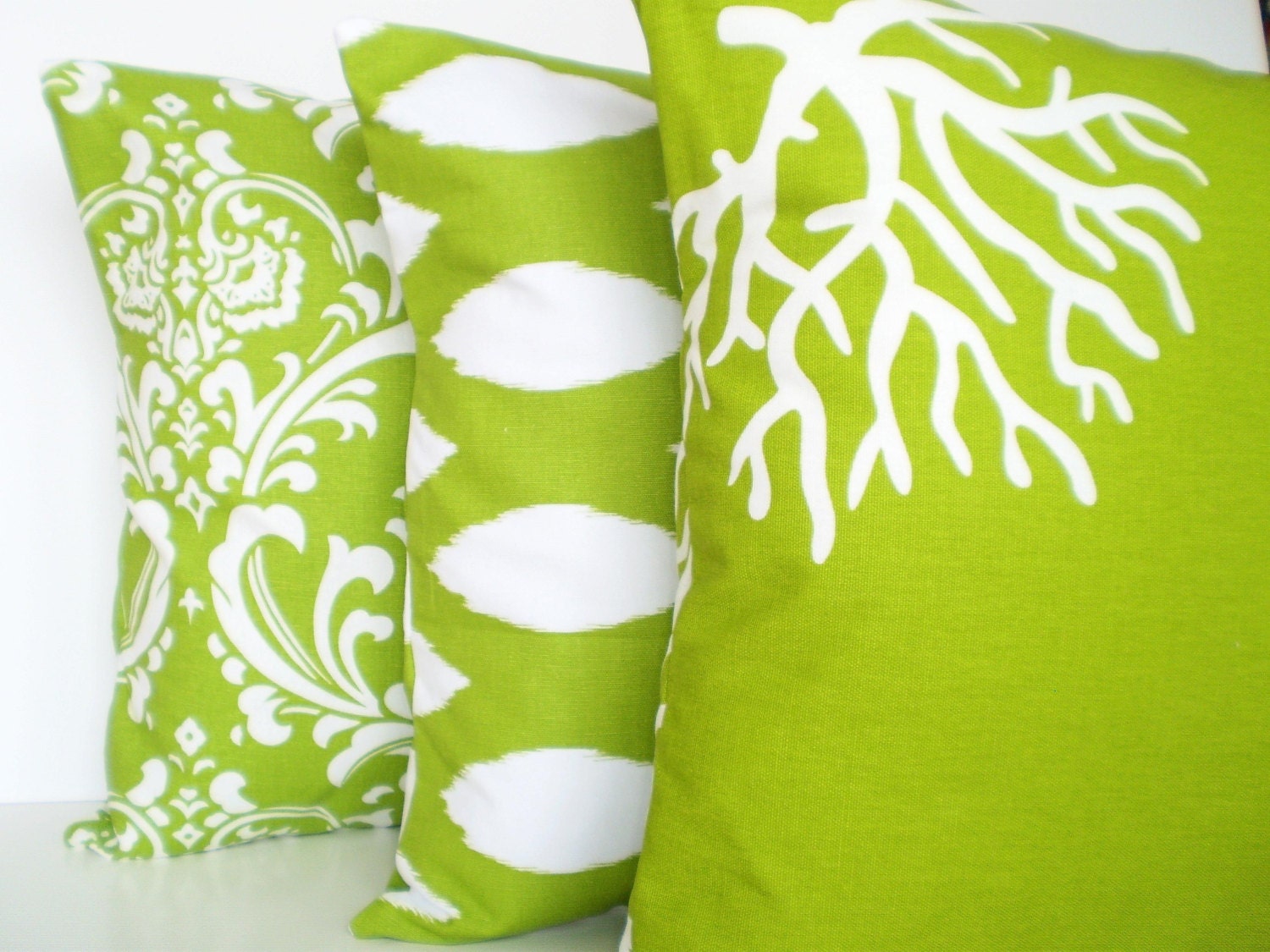 Throw Pillows Decorative Pillows Accent Pillows Cushion Covers Green White  BOTH SIDES - Combo Set of Three 16 x 16