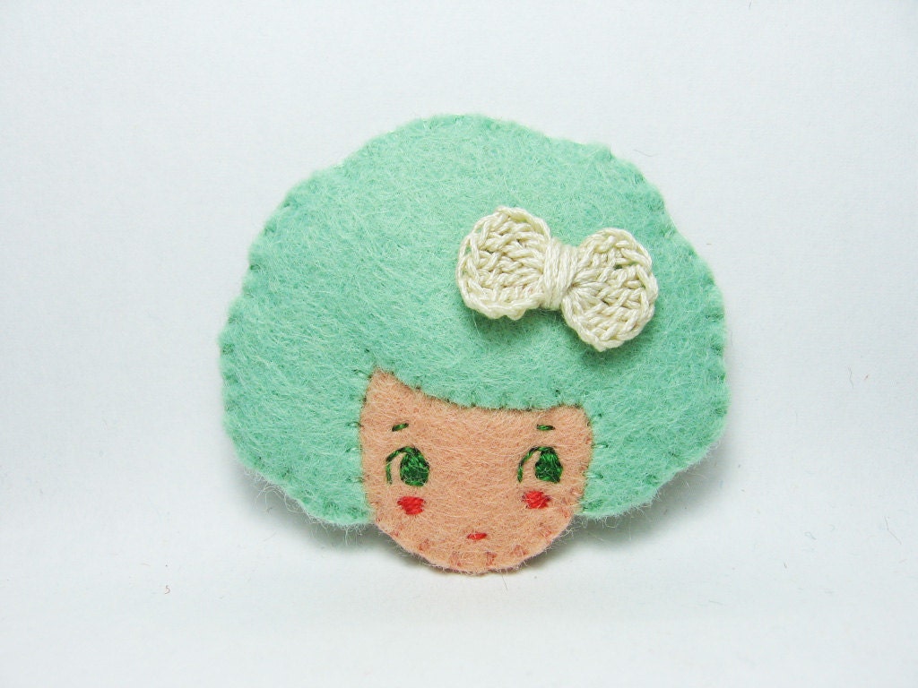 Bow cookie girl head felt brooch