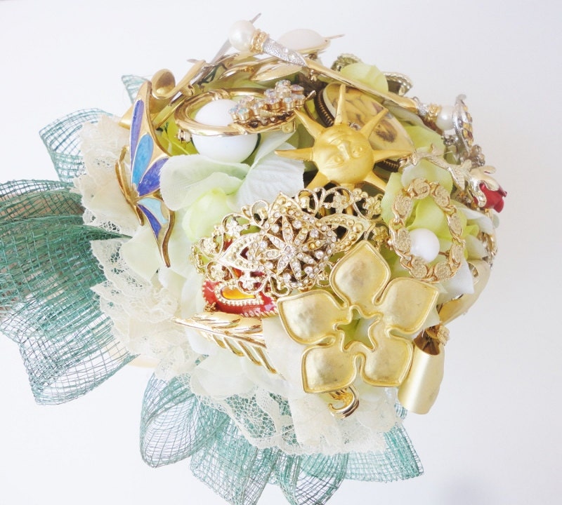 wedding bouquet bridal jewelry bouquet with vintage brooches READY TO SHIP